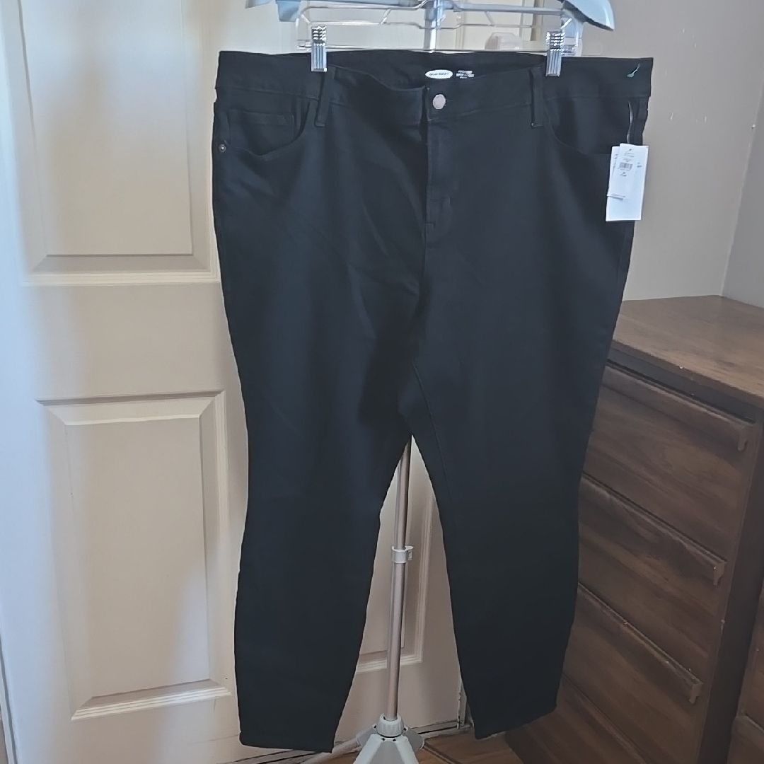 Old Navy Plus Black Skinny Jeans